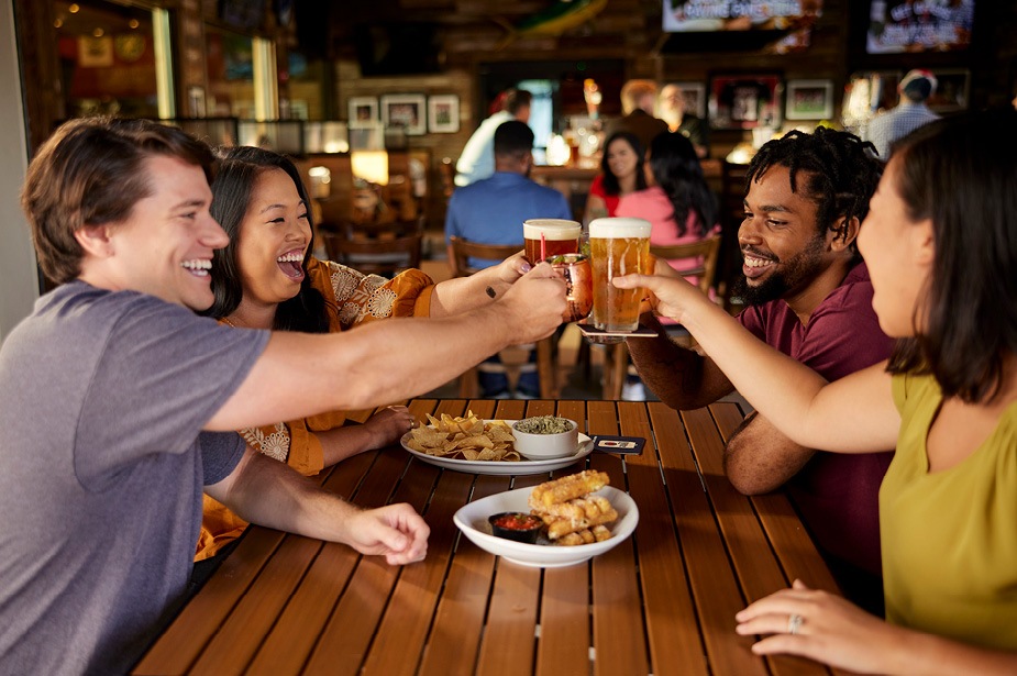 Miller's Ale House: Specials with friends